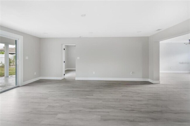 Building Photo - 10341 Kumquat Ln
