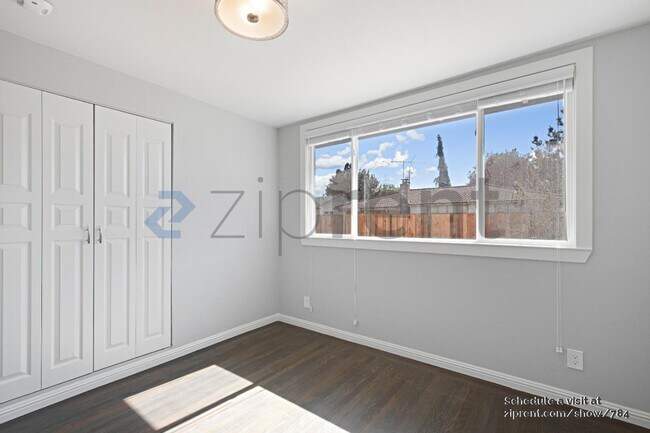 Building Photo - 31273 Birkdale Way