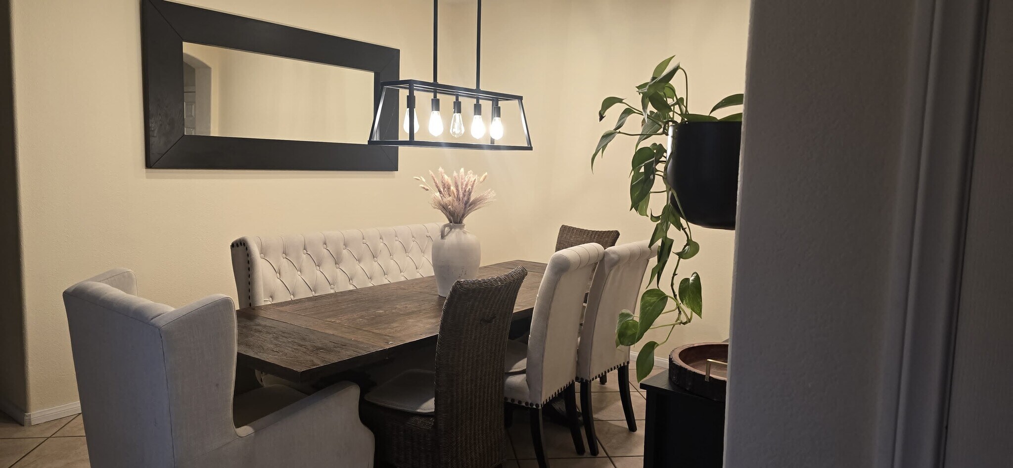 Building Photo - 395 Plaza Calimar