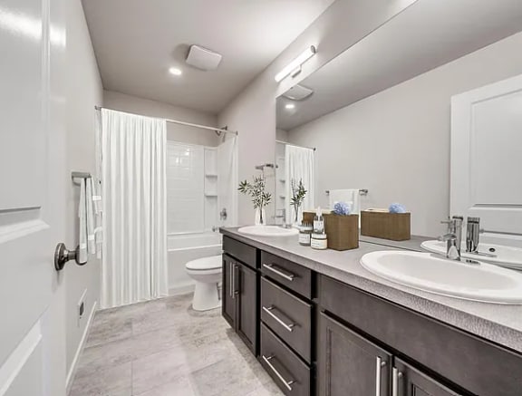 Upstairs bathroom - 7619 11th Pl SE