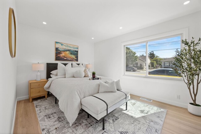 Building Photo - Fully Remodeled, Modern South San Francisc...