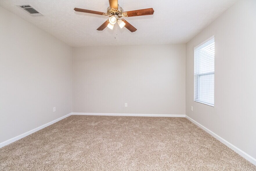 Building Photo - 3427 Country Almond Way