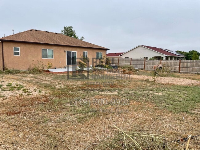 Building Photo - 430 E Stardust Dr