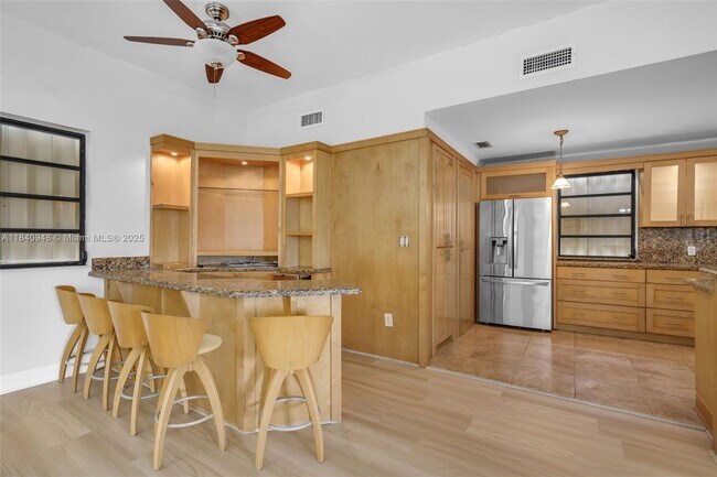 Building Photo - 12845 SW 49th Terrace