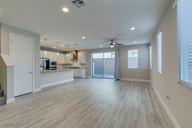 Building Photo - 11323 Gravitation Dr