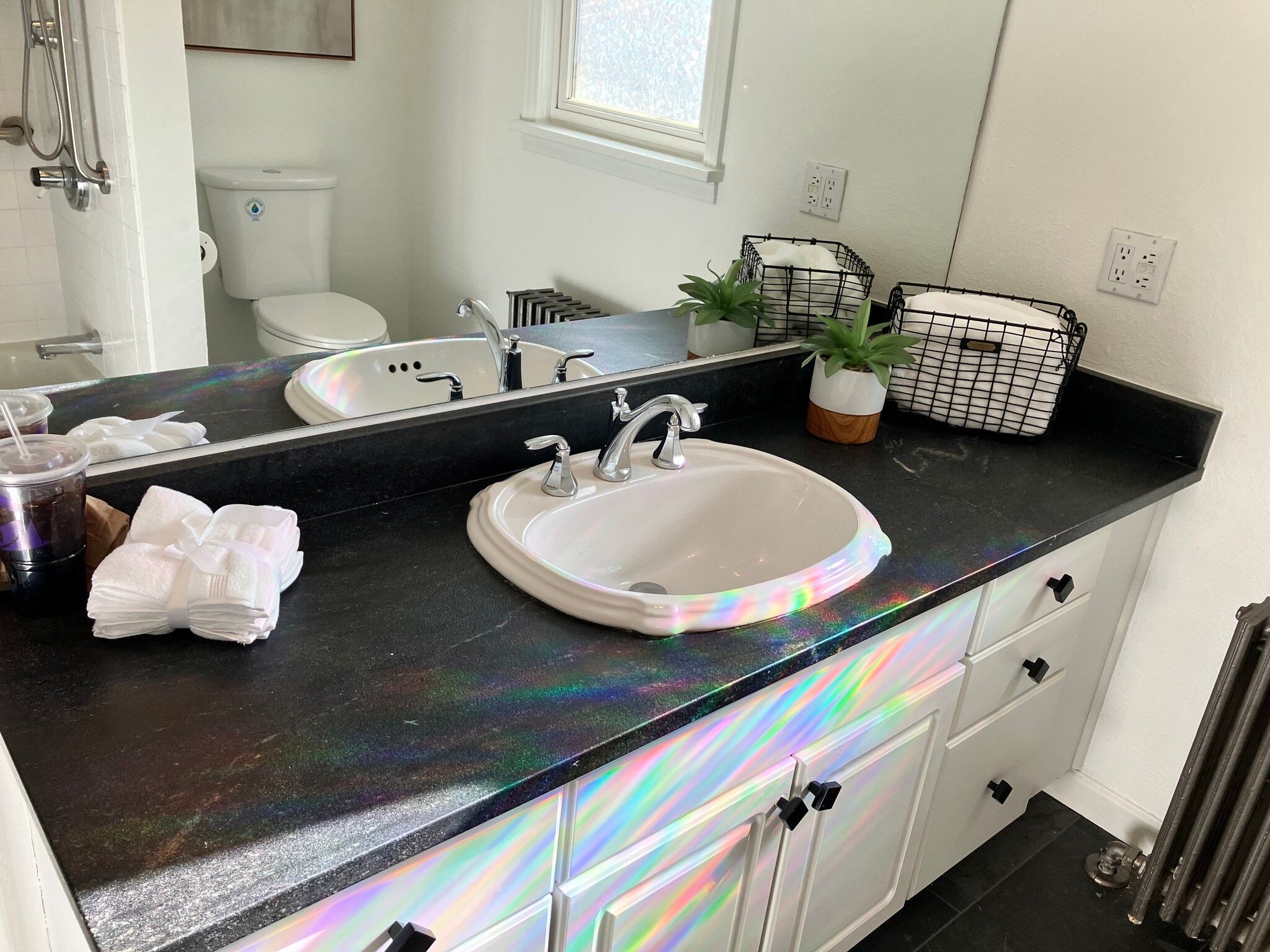 Primary bathroom - 9100 Grandview Ave