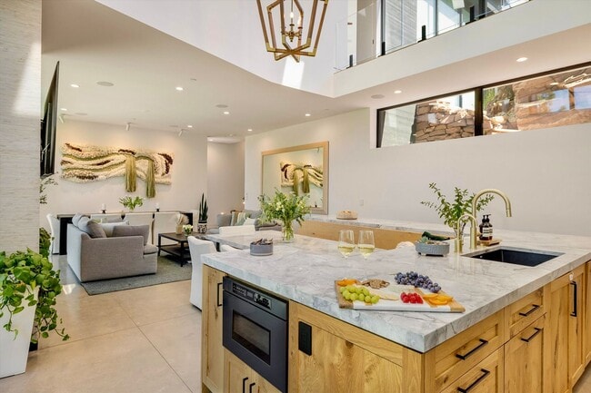 Building Photo - Private Foothills Sanctuary Minutes from Downtown | 5BD/4.5BA | Unlimited Views