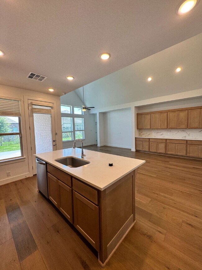 Building Photo - "Charming 4-Bed, 3-Bath Home in Castrovill...