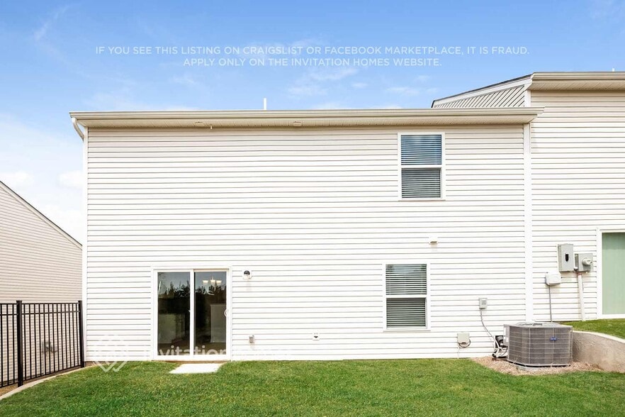 Building Photo - 3915 Rosfield Dr