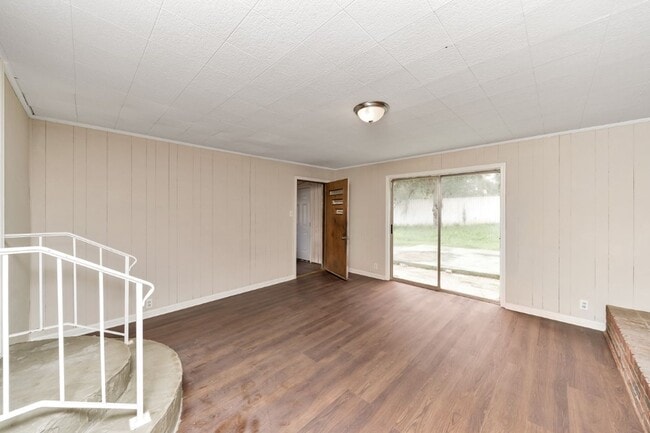 Building Photo - Hot Listing! Modern 3BR/2BA in Talladega –...