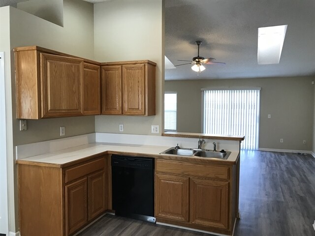 Building Photo - 3080 Golden Pond Blvd