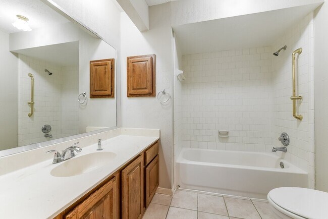 Building Photo - 23219 Timberbrook Dr