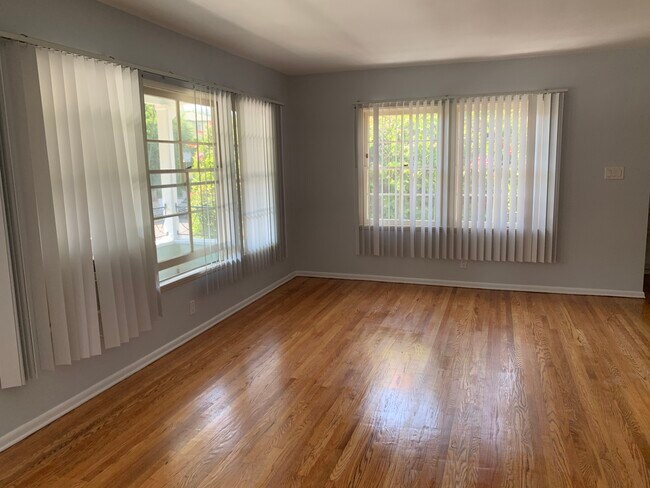 Building Photo - 1620 Glendon Ave