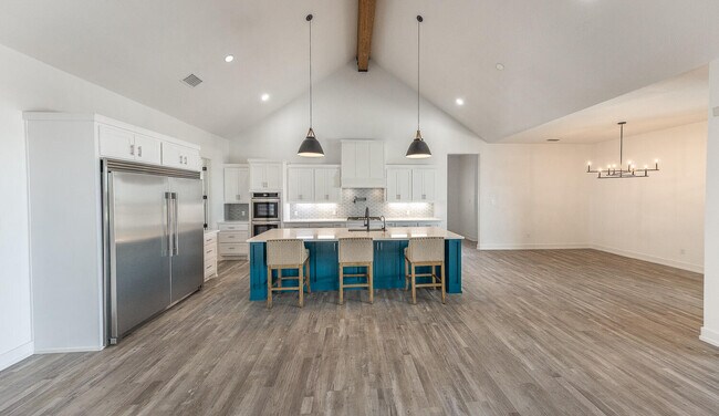 Building Photo - 19108 County Rd 2240