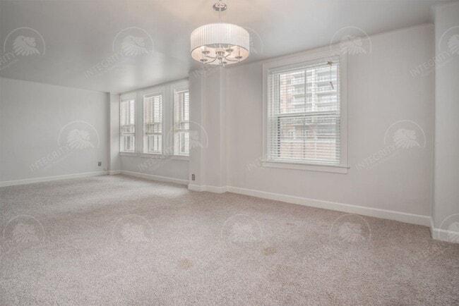 Building Photo - 229 Ward Pkwy