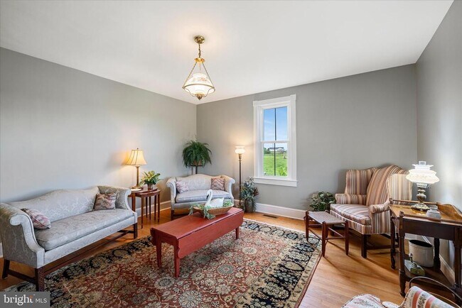 Building Photo - 5452 Middle Rd