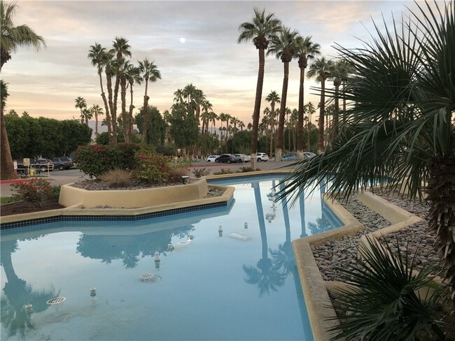 Building Photo - 38613 Wisteria Dr