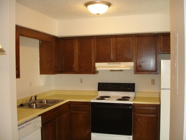 Interior Photo - Charter Oaks