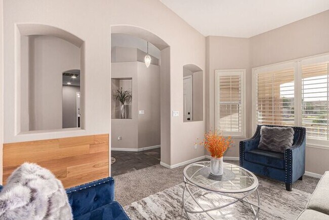 Building Photo - 3-bedroom plus bonus room with 3-car garag...
