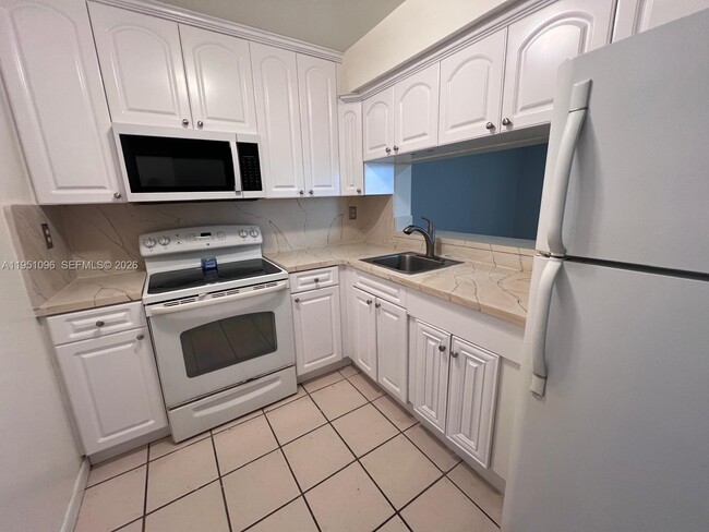 Building Photo - 11800 SW 18th St