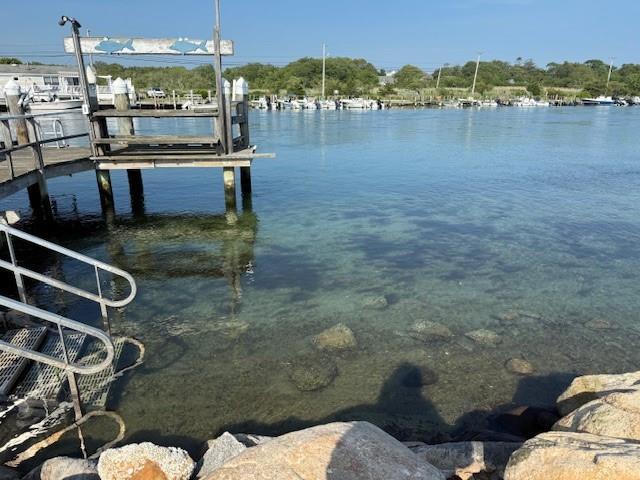 Building Photo - 33 BREACH Drive UNIT Front