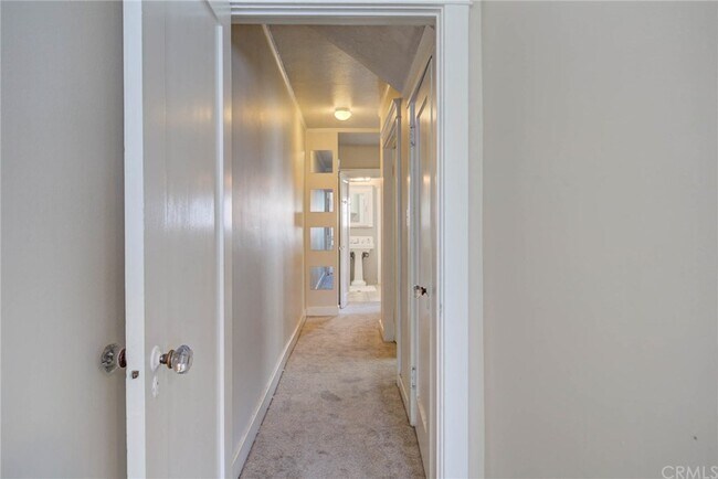 Building Photo - 223 24th St