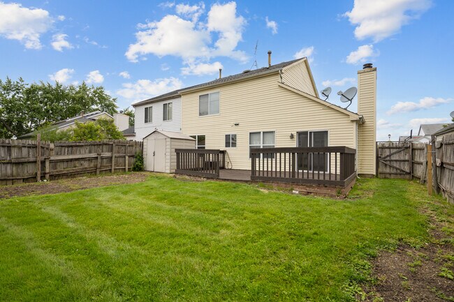 Building Photo - 1127 Ashbrook Dr