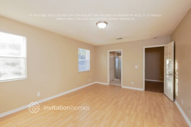 Building Photo - 4131 NW 62nd Dr