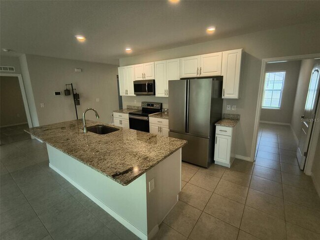 Building Photo - 45 Wellwood Ln