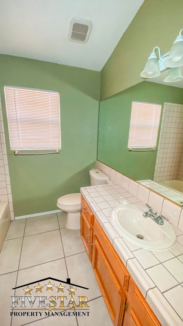 Building Photo - 8501 Tamworth St