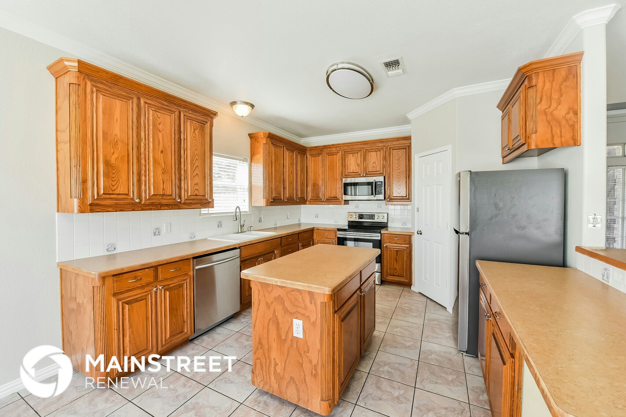 Building Photo - 3812 Periwinkle Dr