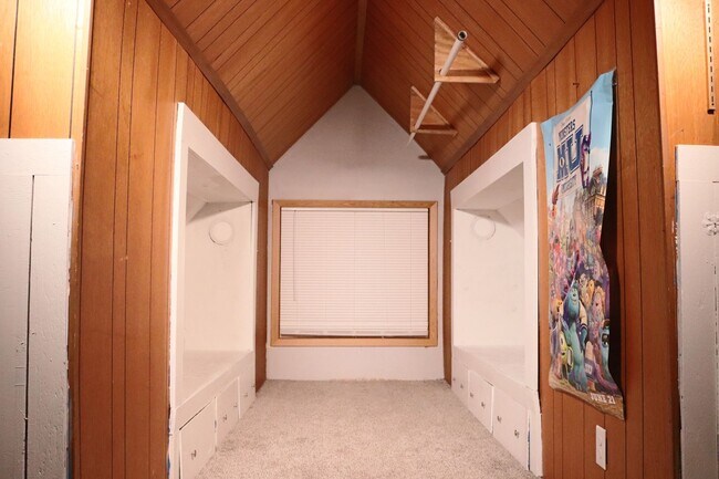 Building Photo - Comfy & Chic Council Bluffs Retreat - 2BR 1B