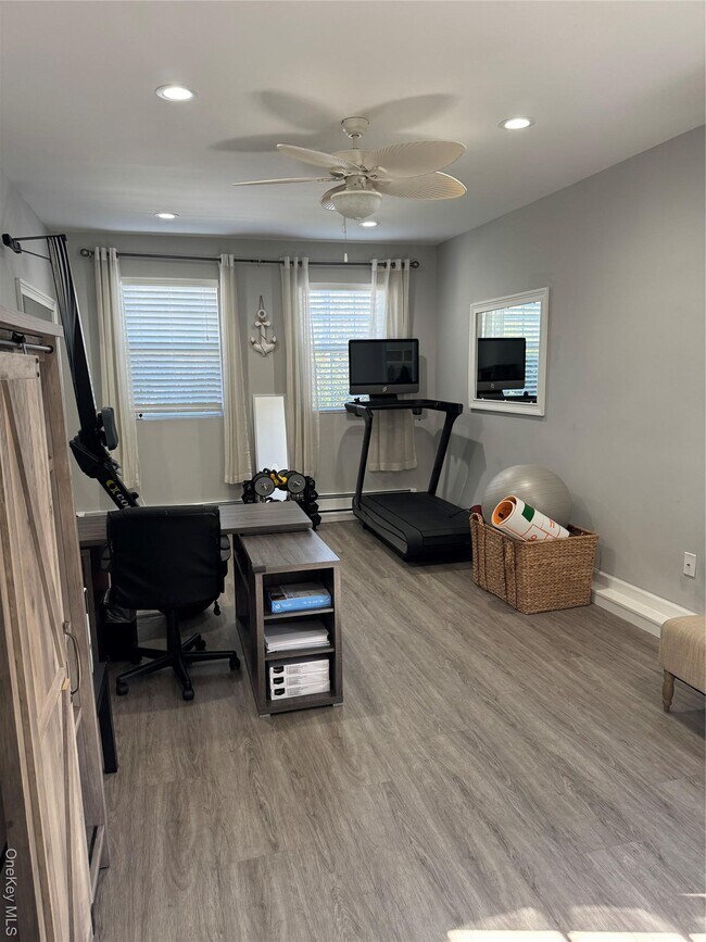 Building Photo - 20 Jennifers Path