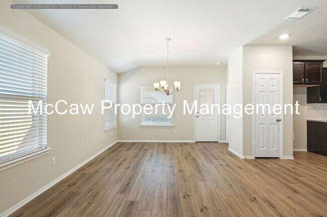 Building Photo - 3000 Risinger Rd