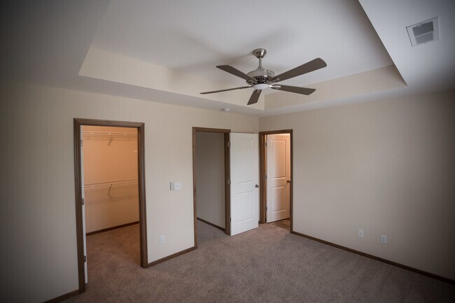 Building Photo - 2505 Walden Rd
