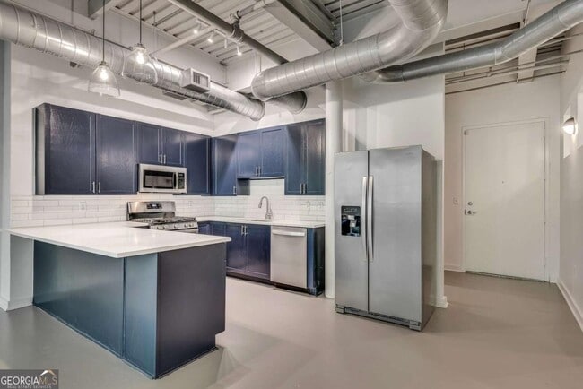 Building Photo - 400 Village Pkwy