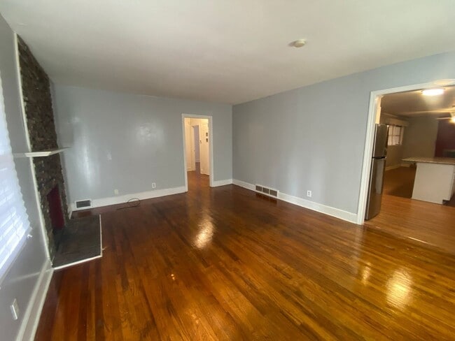 Building Photo - Atrium Park