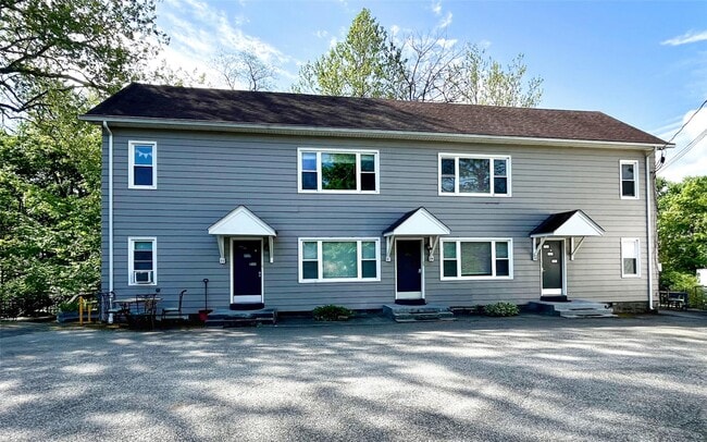 Primary Photo - 41 Mountain Ave