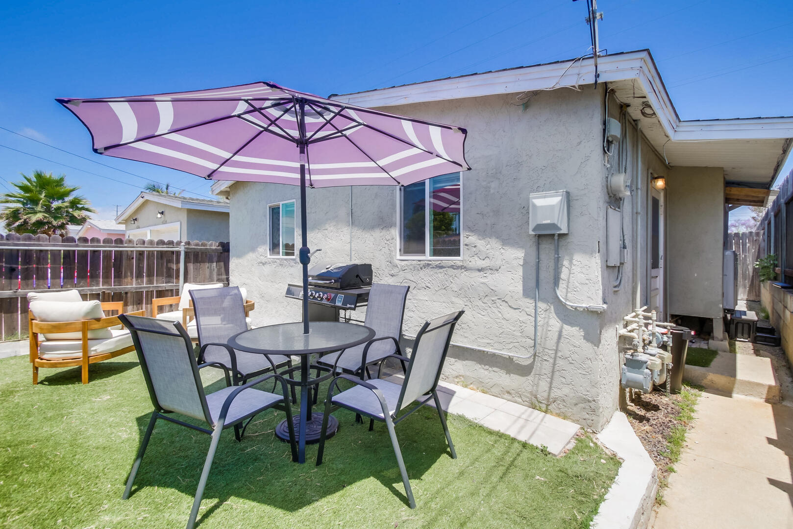 Building Photo - 4114 Fond du Lac Ave