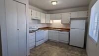 Building Photo - 3450 Cochran Dr