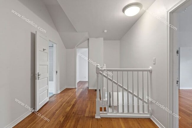 Building Photo - 4 Bedroom, 3 Bathroom Home 3000 + Square feet - A Must See In Abernethy School Boundary