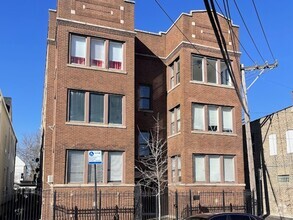 Building Photo - 1538 N Karlov Ave