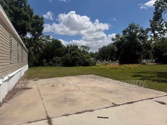 Building Photo - 12703 Lovers Ln