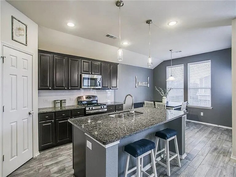 Building Photo - 1506 Canyon Creek Rd