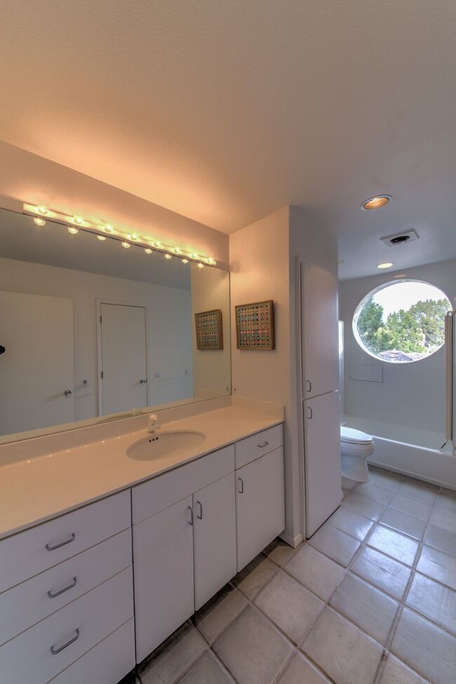 Building Photo - SANDIA HEIGHTS EXECUTIVE RENTAL 2+Story 3B...
