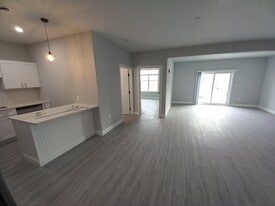 Building Photo - 578 Washington St