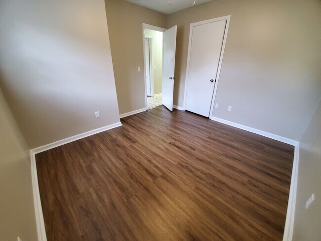 Building Photo - 203 Wilburn Rd
