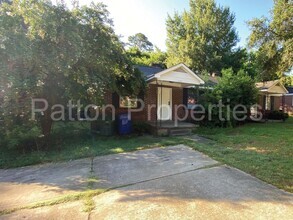 Building Photo - 1022-1024 Munsen Springs Drive - Inside Co...