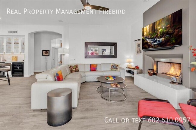 Building Photo - 4921 S Vista Pl