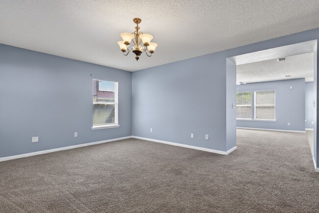 Building Photo - Great location! Great price! Great home!